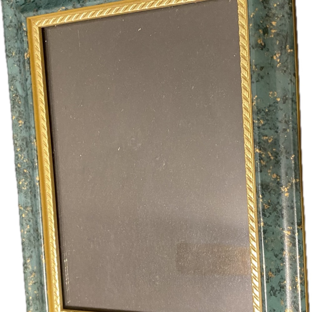 Luxurious Green and Gold Picture Frame
